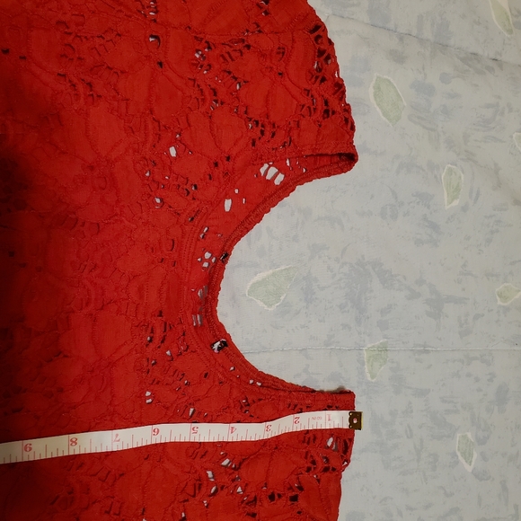 Red lacey top - Picture 7 of 8
